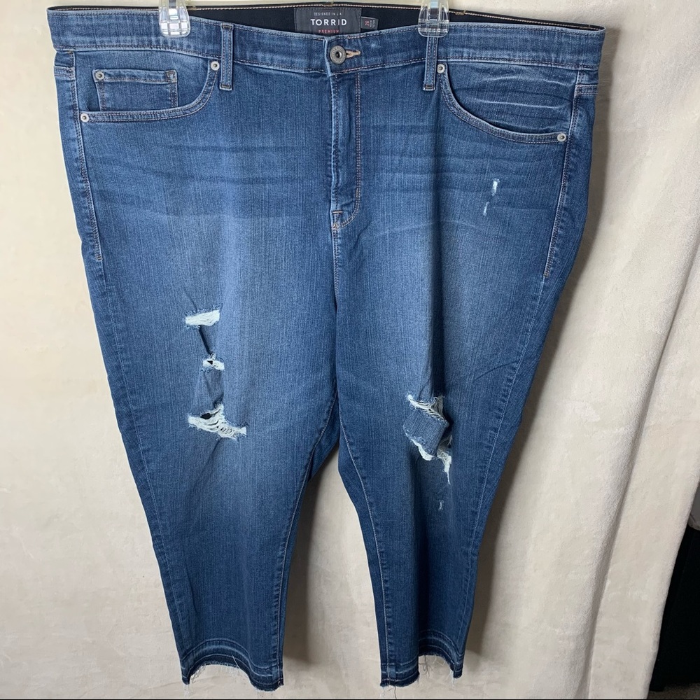 TORRID Sky High Skinnies Distressed Crop Jeans